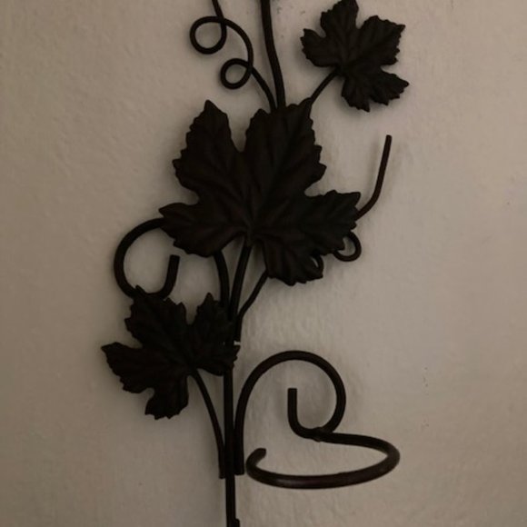 Grapevine wrought iron wall sconces - Picture 3 of 4